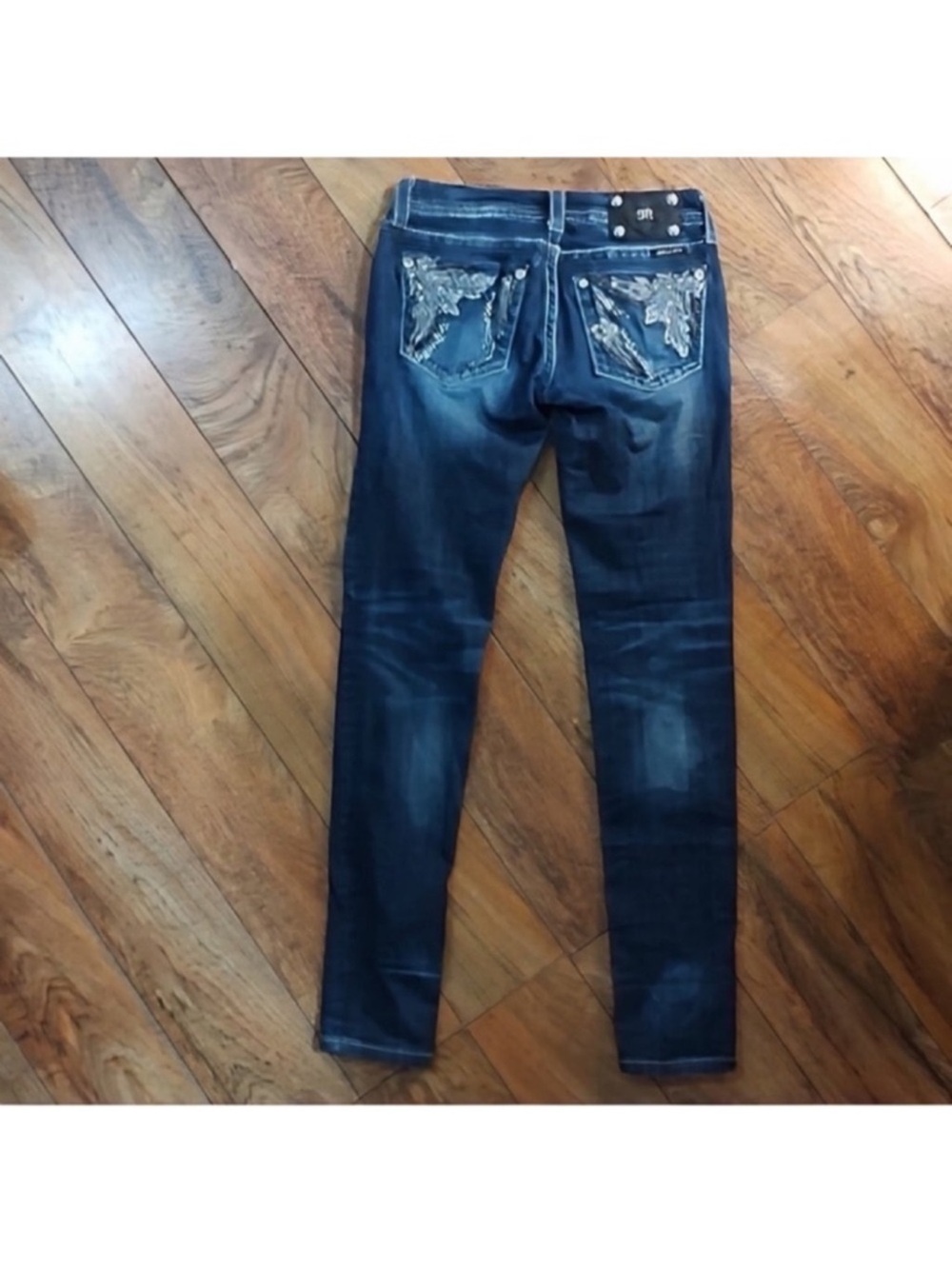 Gorgeous Vintage Miss Me Skinny Jeans With Embellished Pockets 32” Inseam